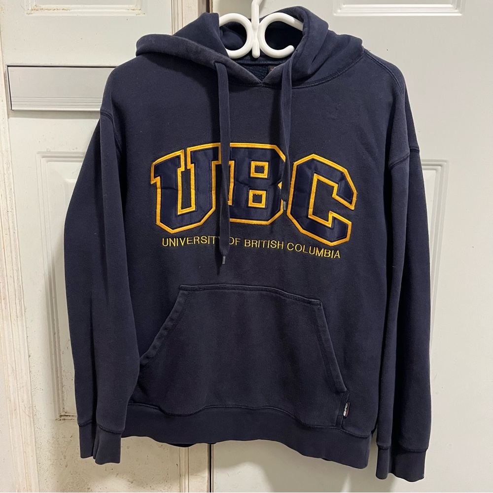 UBC University of British Columbia Navy Blue Pullover Hoodie!